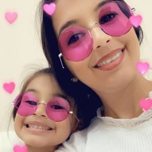 Meet your Posher, Naima